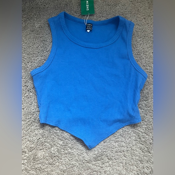 Cute blue tank top - Picture 1 of 4